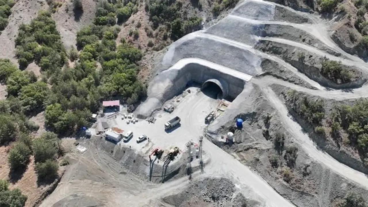 Çorum Ilk Demiryolu Bağlantısına Kavuşuyor Delice Çorum Etabında Çalışmalar 724 Sürüyor-1