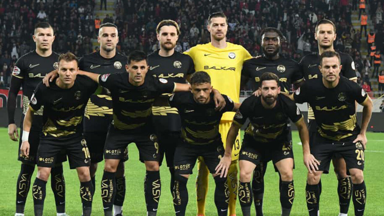 Corumfk Manisa2