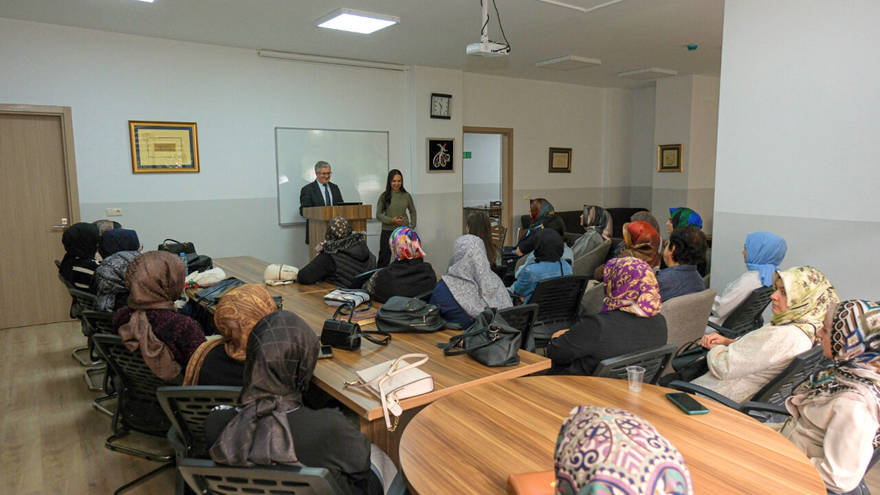 Hitudiyanet (4)