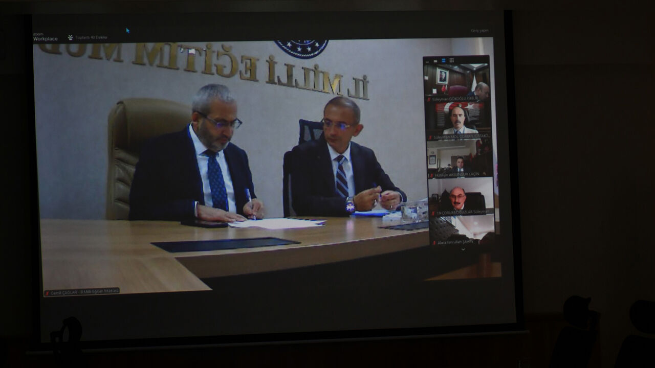 Ilcemudurleritoplantı (2)
