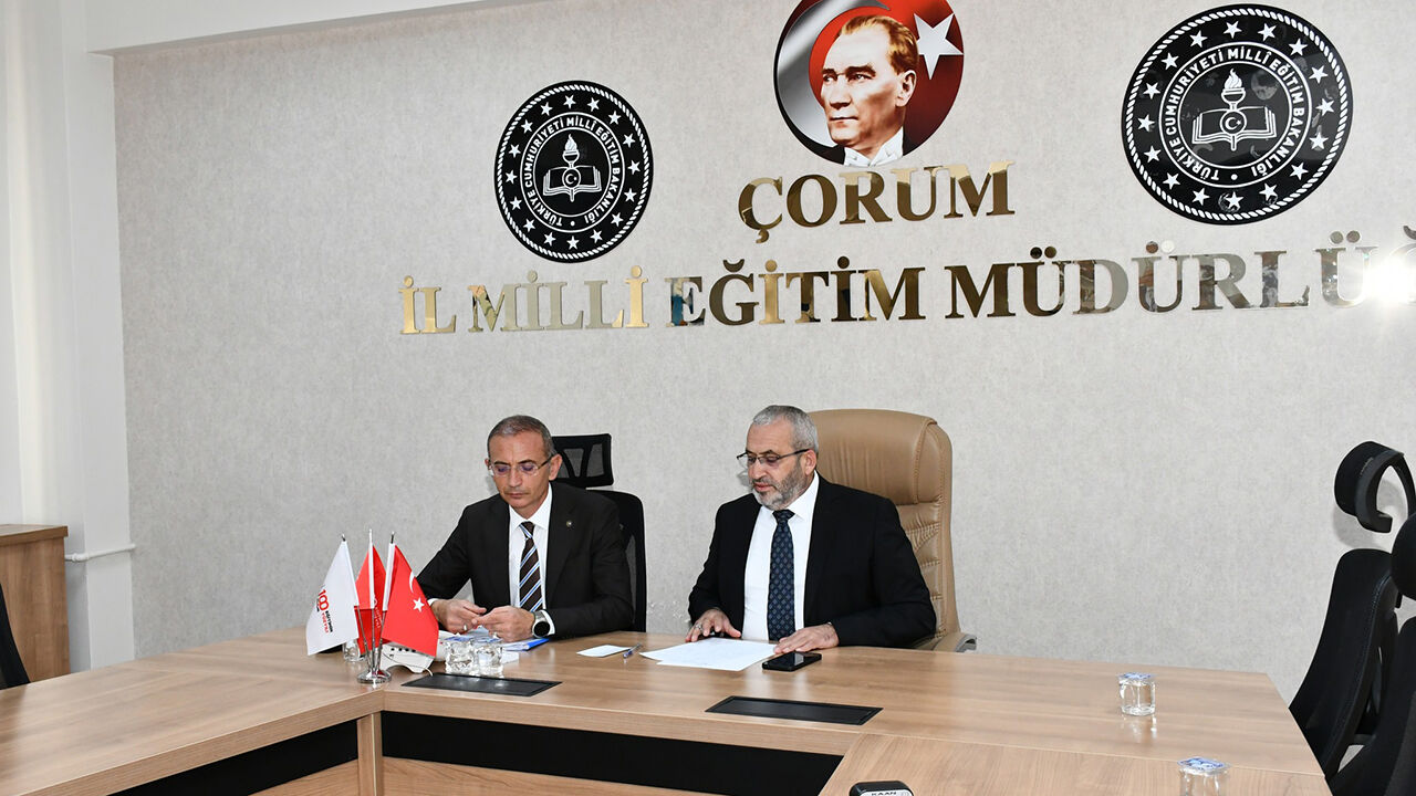 Ilcemudurleritoplantı (3)