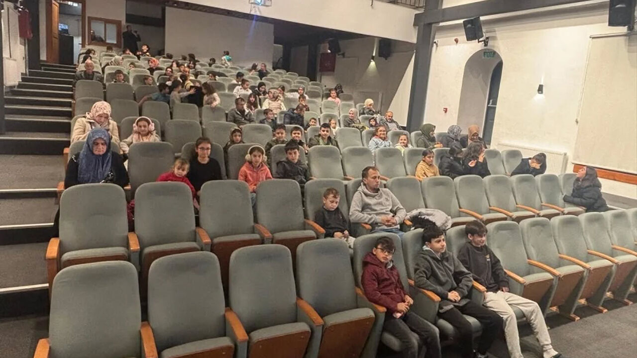 Iskilipsinema (1)