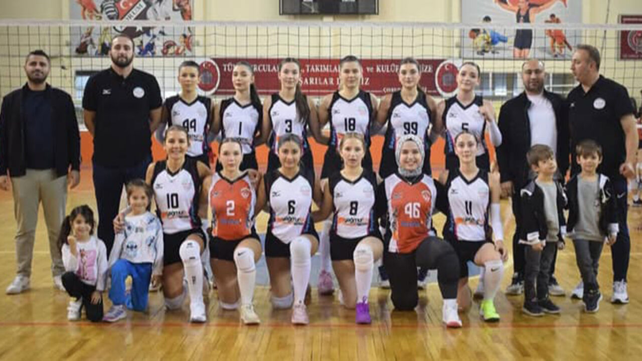 Kadınlarvoleybol (1)