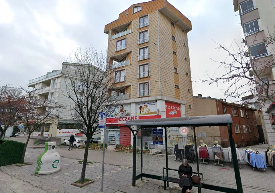 Kocaeli Gebze’de Facia 7 Katlı Bina Çöktü, 5 Kişilik Aileye Ulaşılamıyor 3