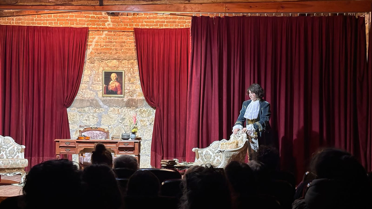 “Mozart Da Çocuktu” Tiyatro Oyunu 15 Kasım’da Edremit’te Sahnelenecek 2
