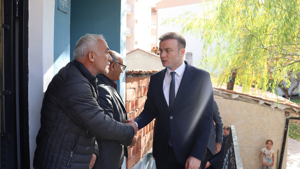 Sehitaileleriziyaret (1)