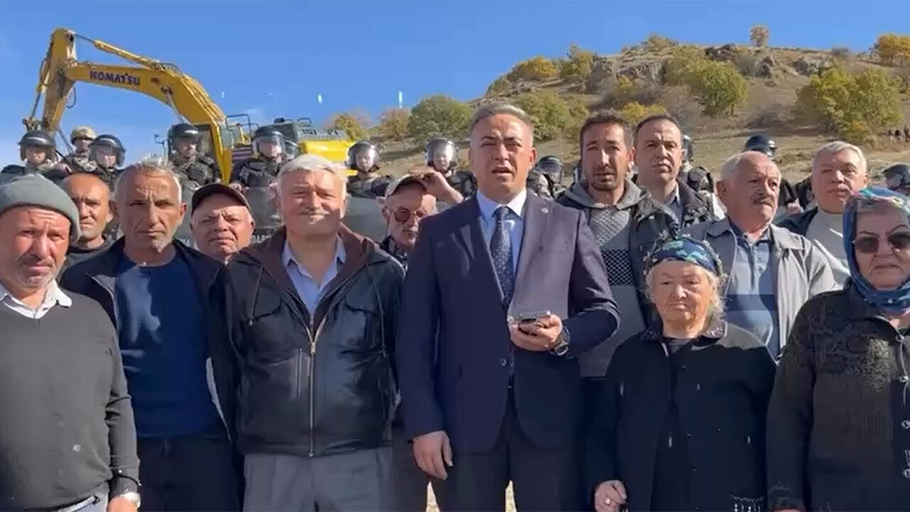 Tahtısızkarakayakoyu