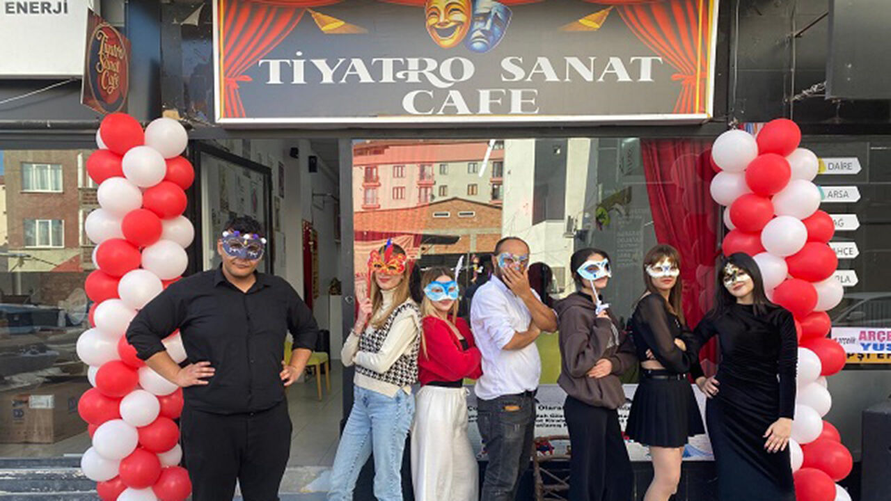 Tiyatrosanatkafe (2)