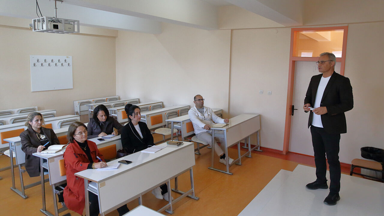 Universiteorkeolog (2)