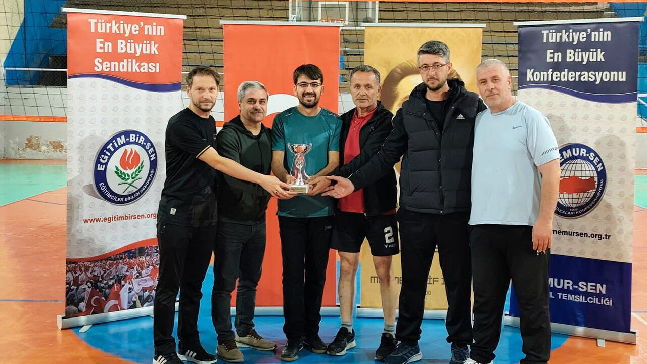 Voleybolturnuvası (5)