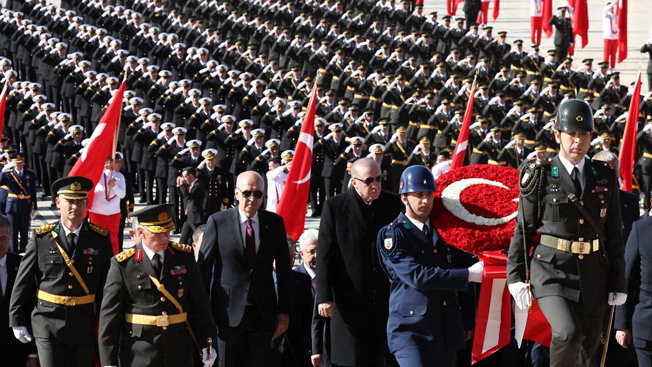 Yusufahlatcıanatkabir (2)