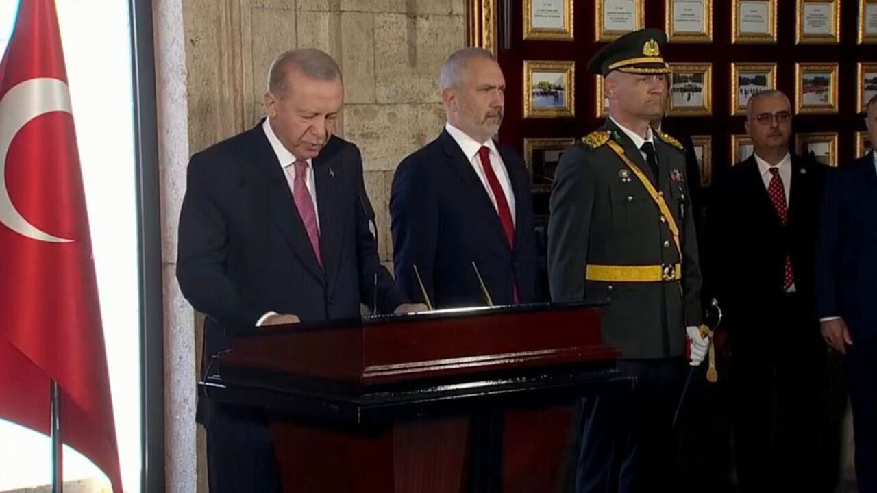 Yusufahlatcıanatkabir (4)