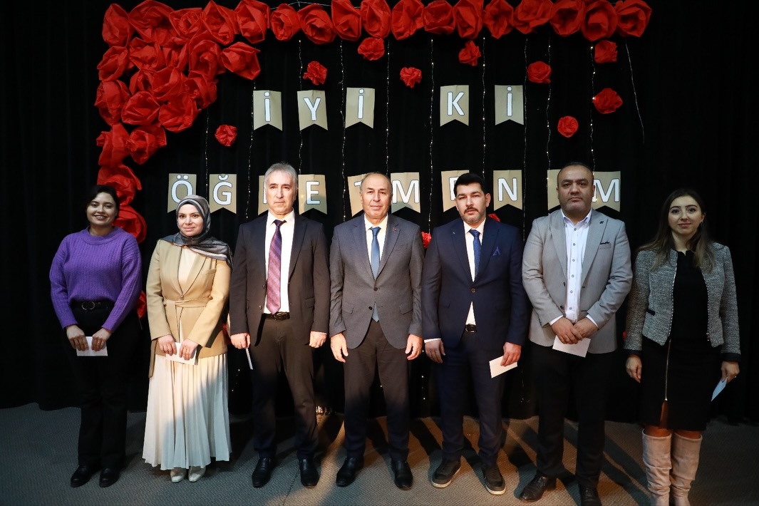 Alacaogretmenlergunu (1)