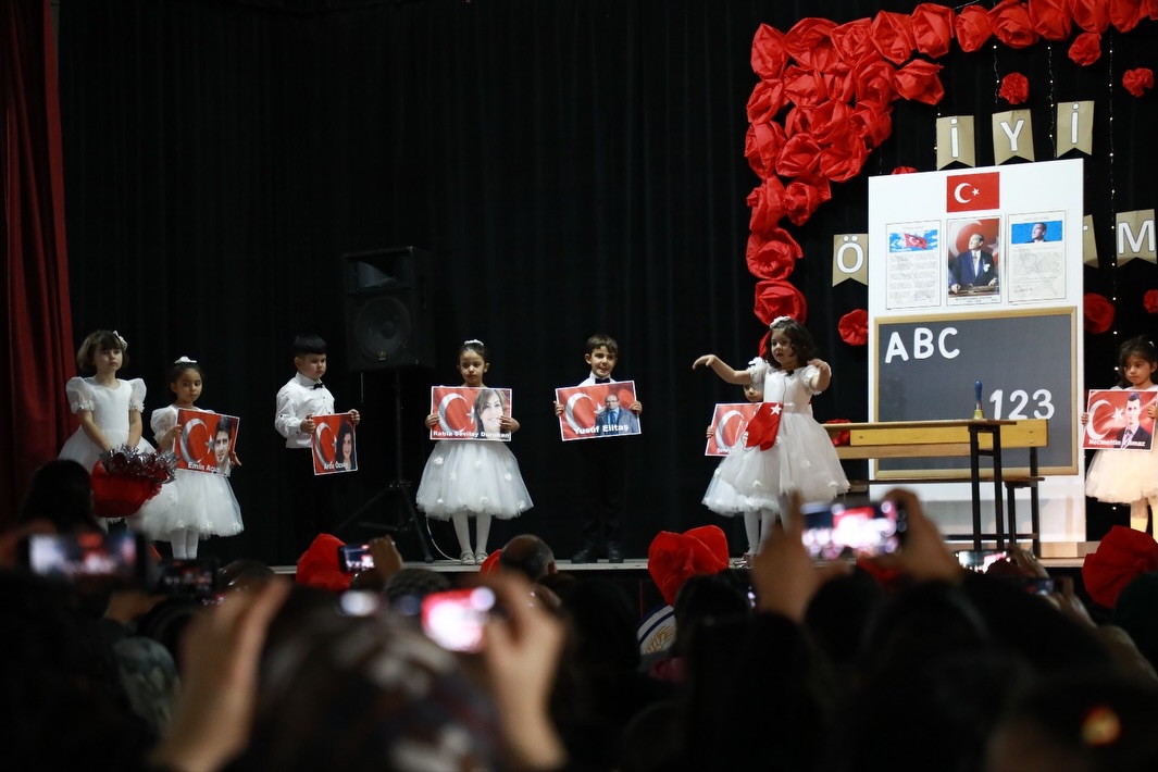 Alacaogretmenlergunu (4)