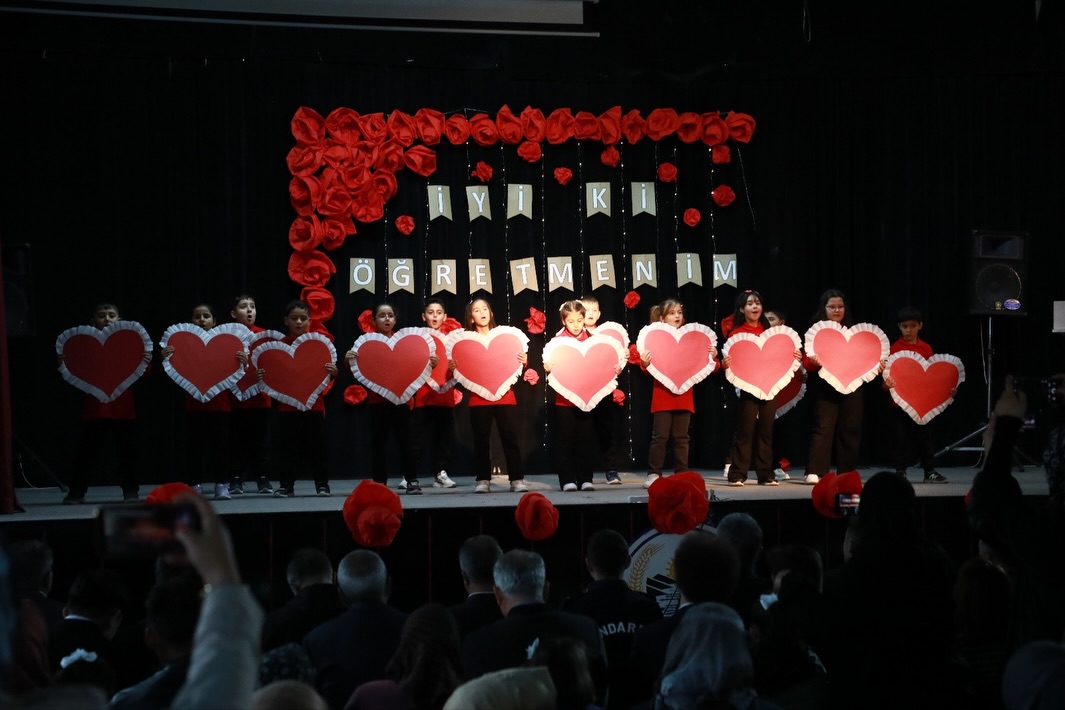 Alacaogretmenlergunu (7)