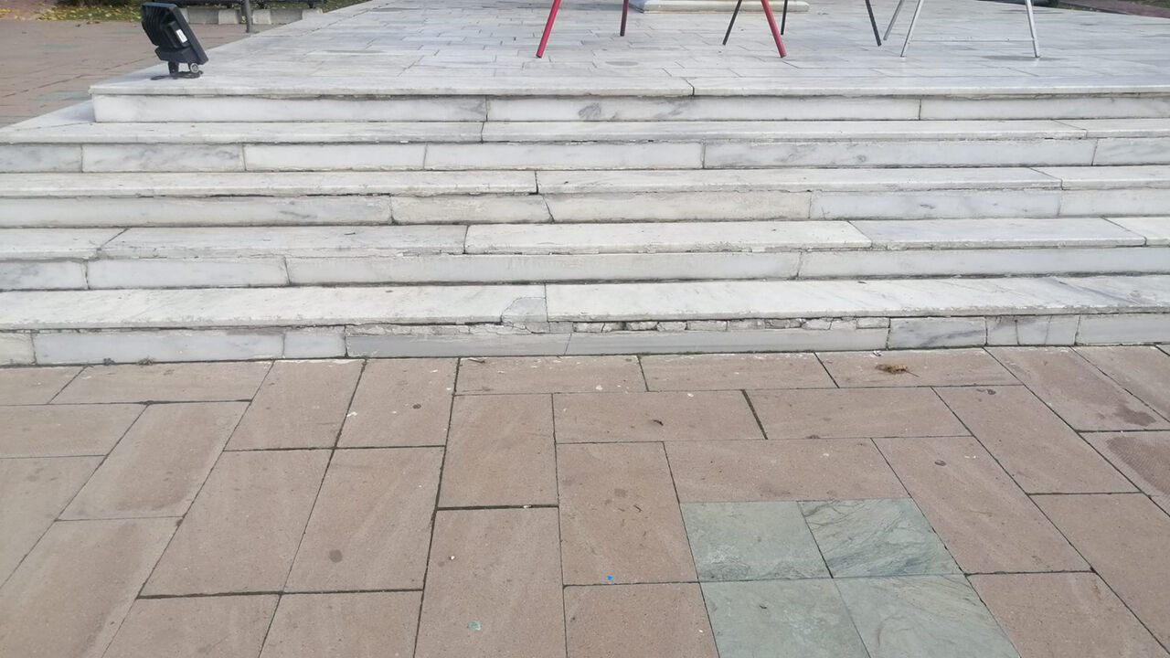 Anıt (4)