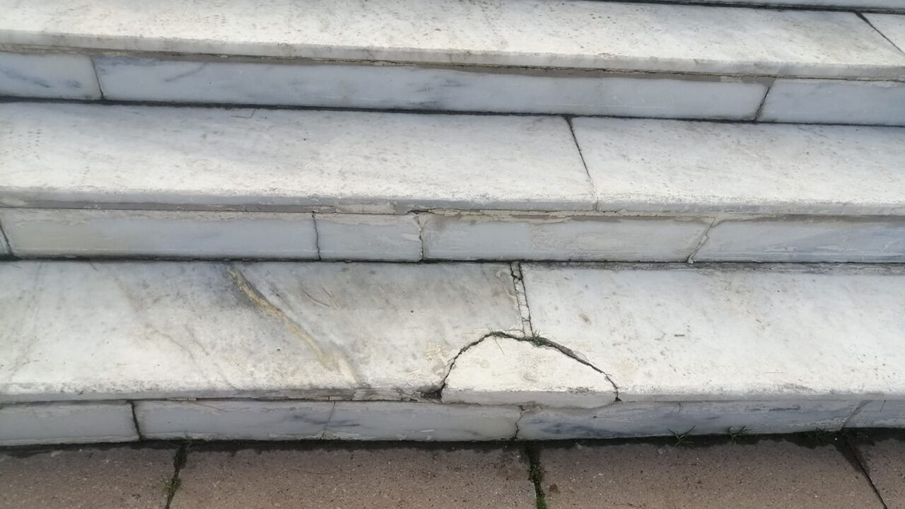 Anıt (5)