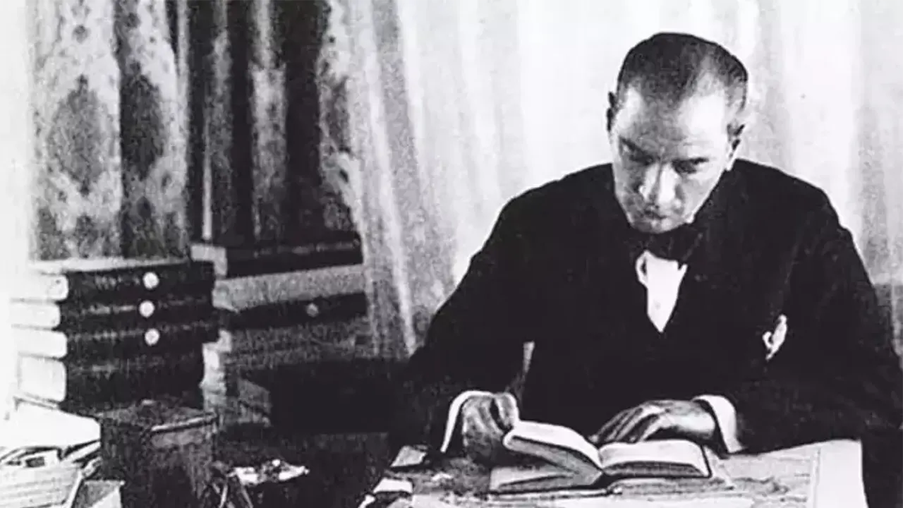 Ataturkun Kitaplari Ve Altini Cizdigi Cumleler Dijital Erisime Acildi