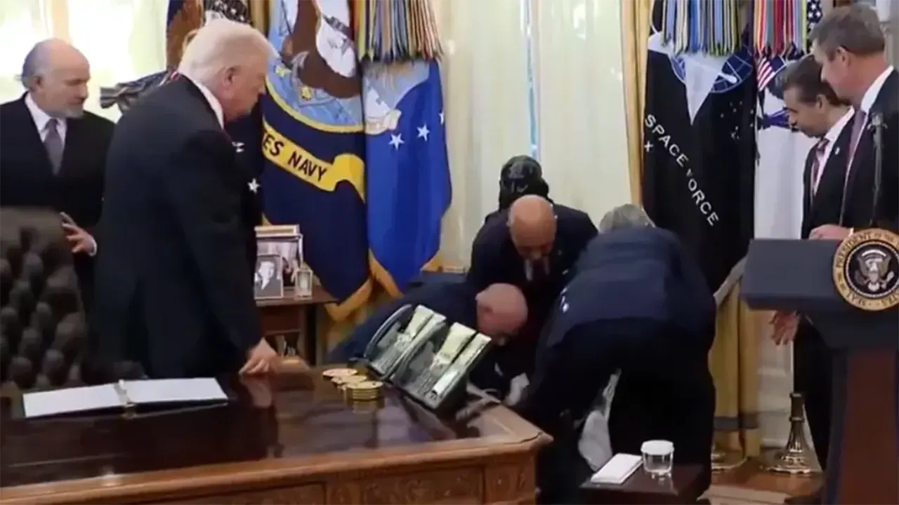 Beyaz Saray’da Fenalaşma Paniği Dr. Öz Kahraman Ilan Edildi
