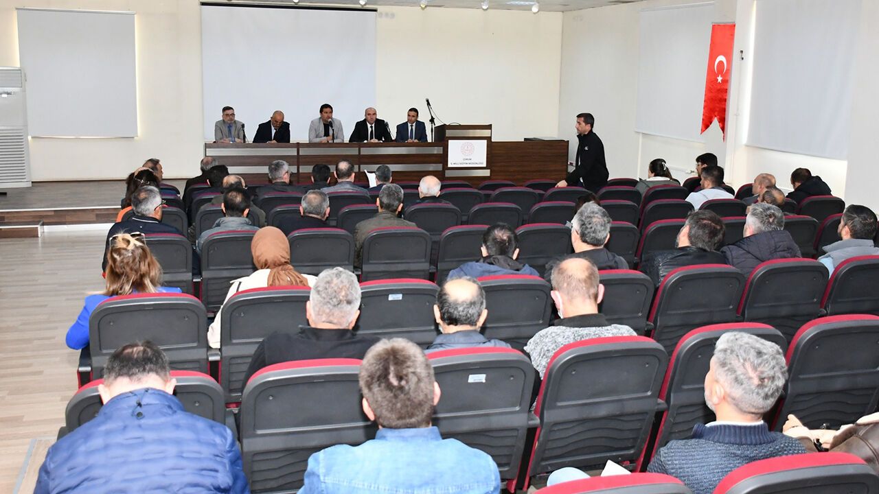 Egitimtoplantısı (2)-1