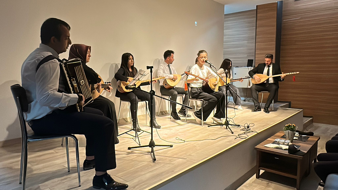 Kargıogretmenlergunu (1)-2