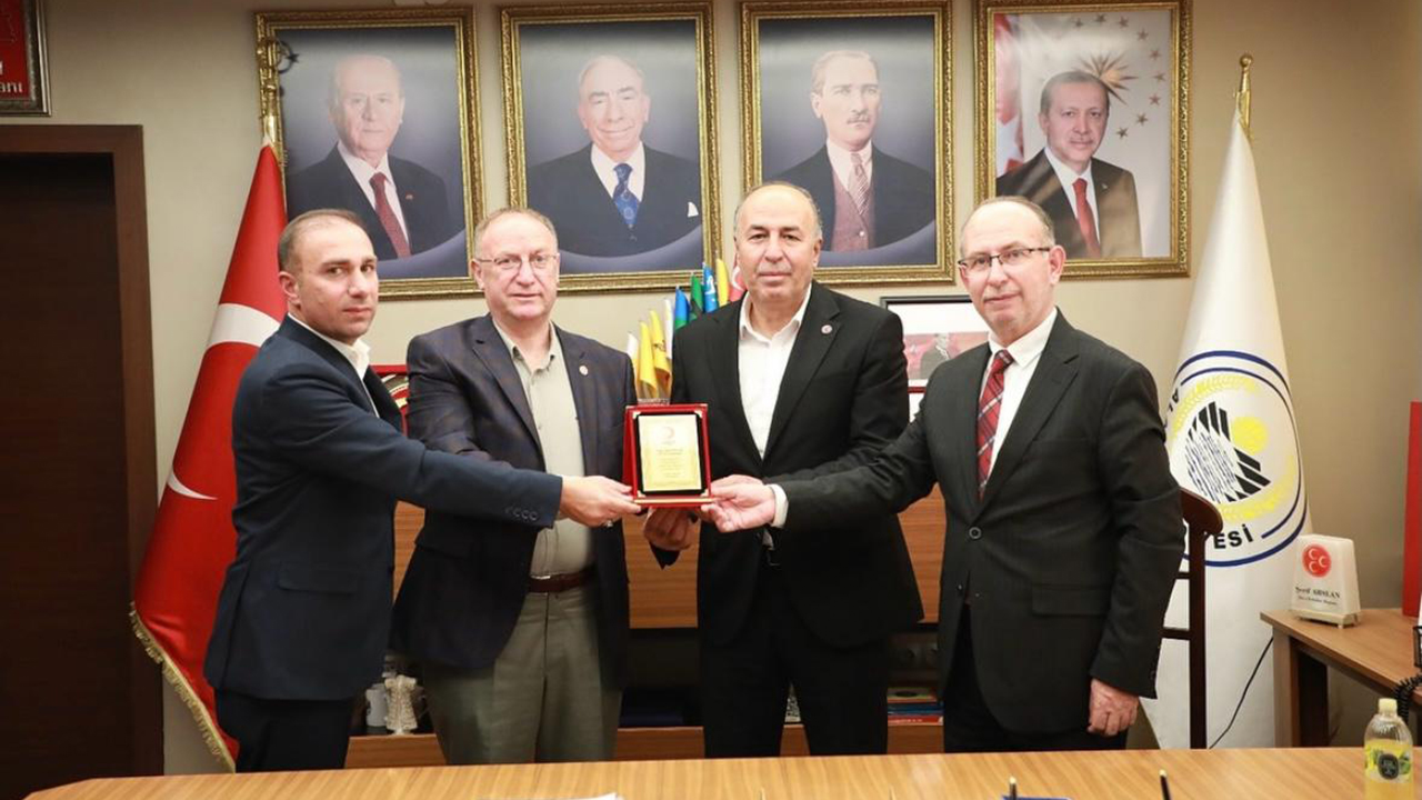 Kızılaybaskanziyaret (1)