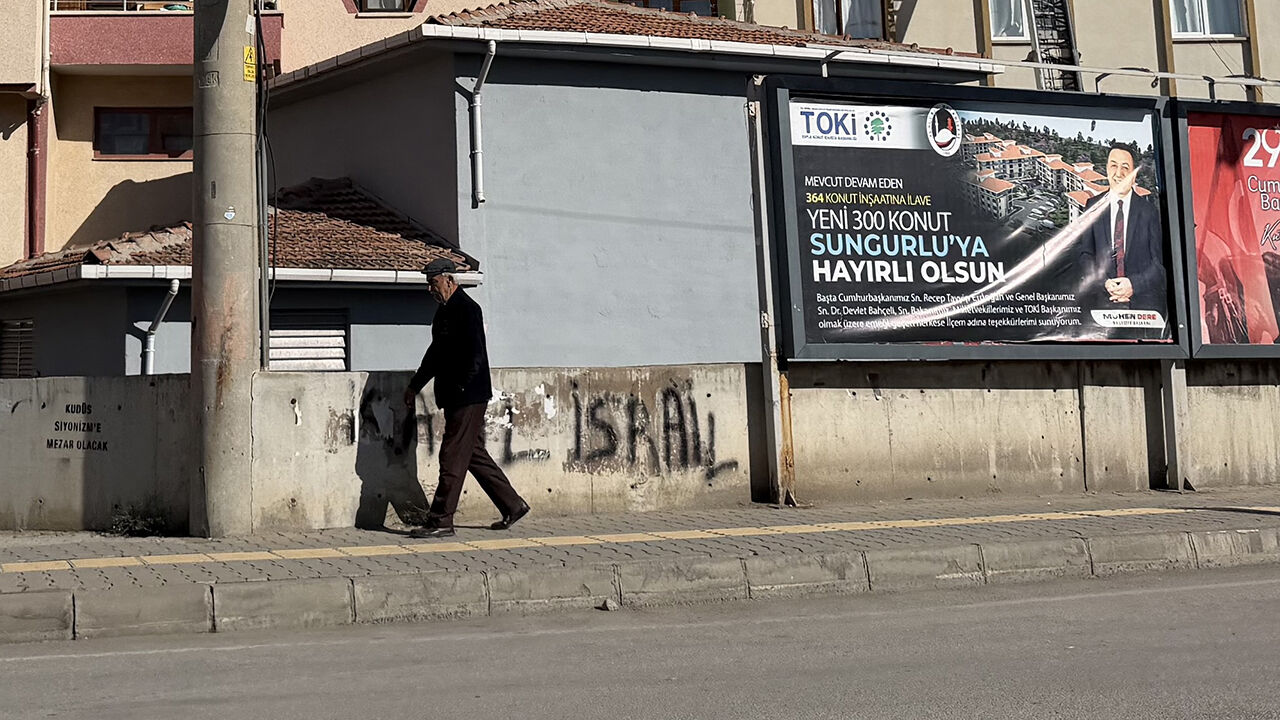 Sungurlutesekkur (1)