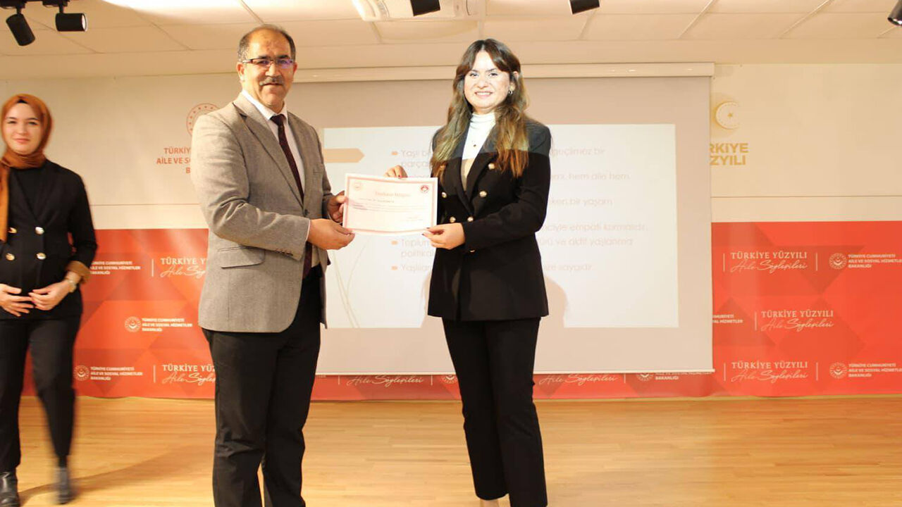 Yaslılıksoylesisi (1)