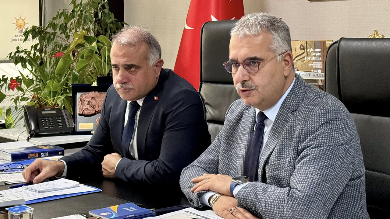 Akpartiilbaskanlarıtoplantısı (1)
