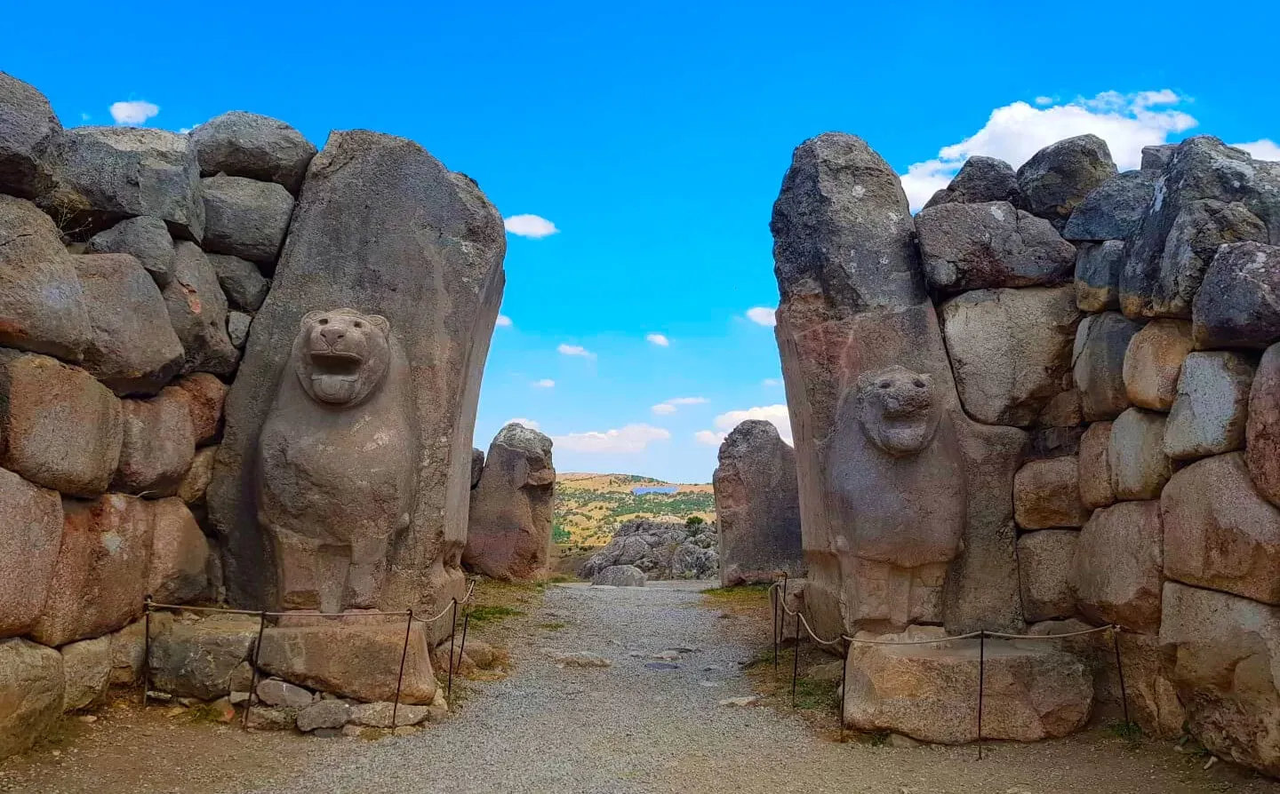 Hattuşa Aslanlı Kapı