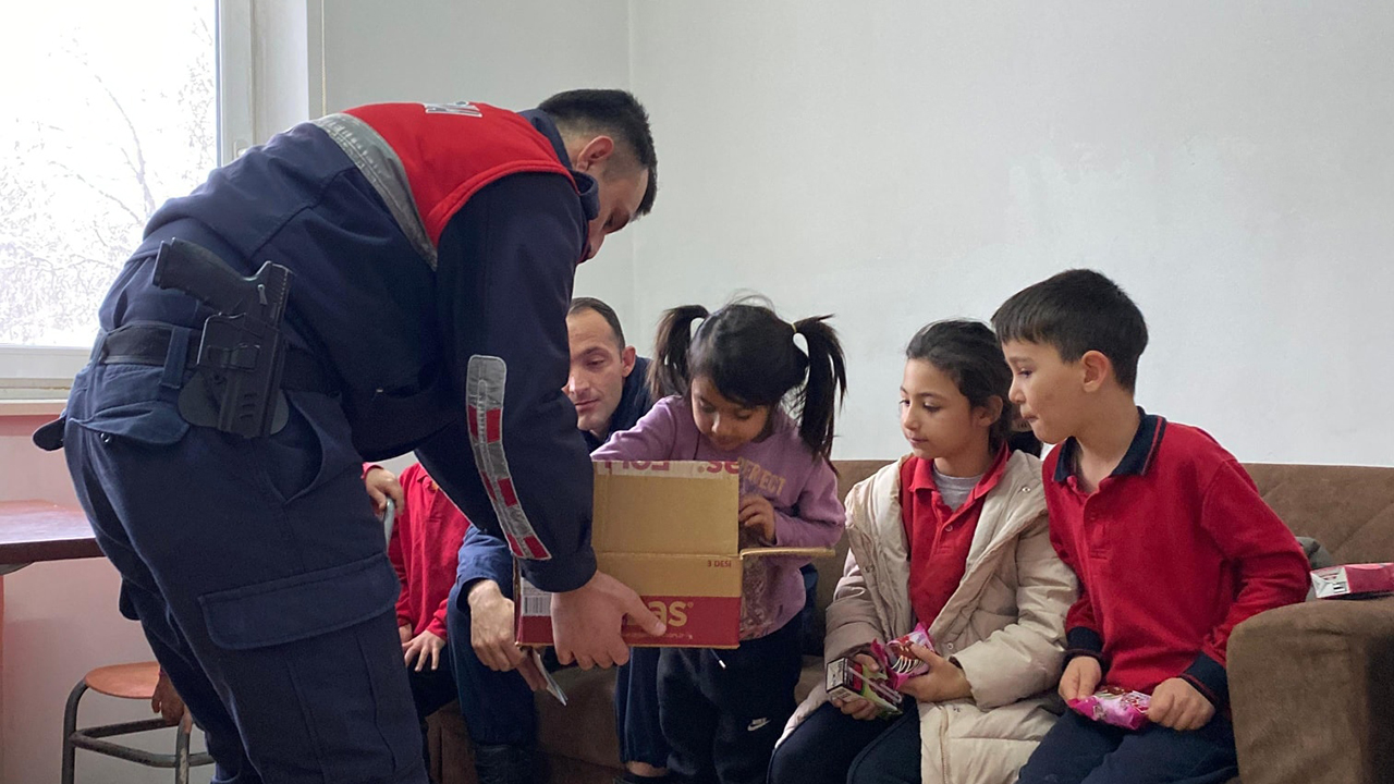 Kargıjandarmaziyaret (4)