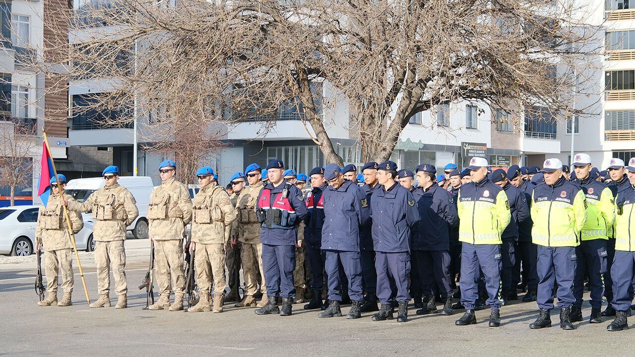 Polisaracı (11)