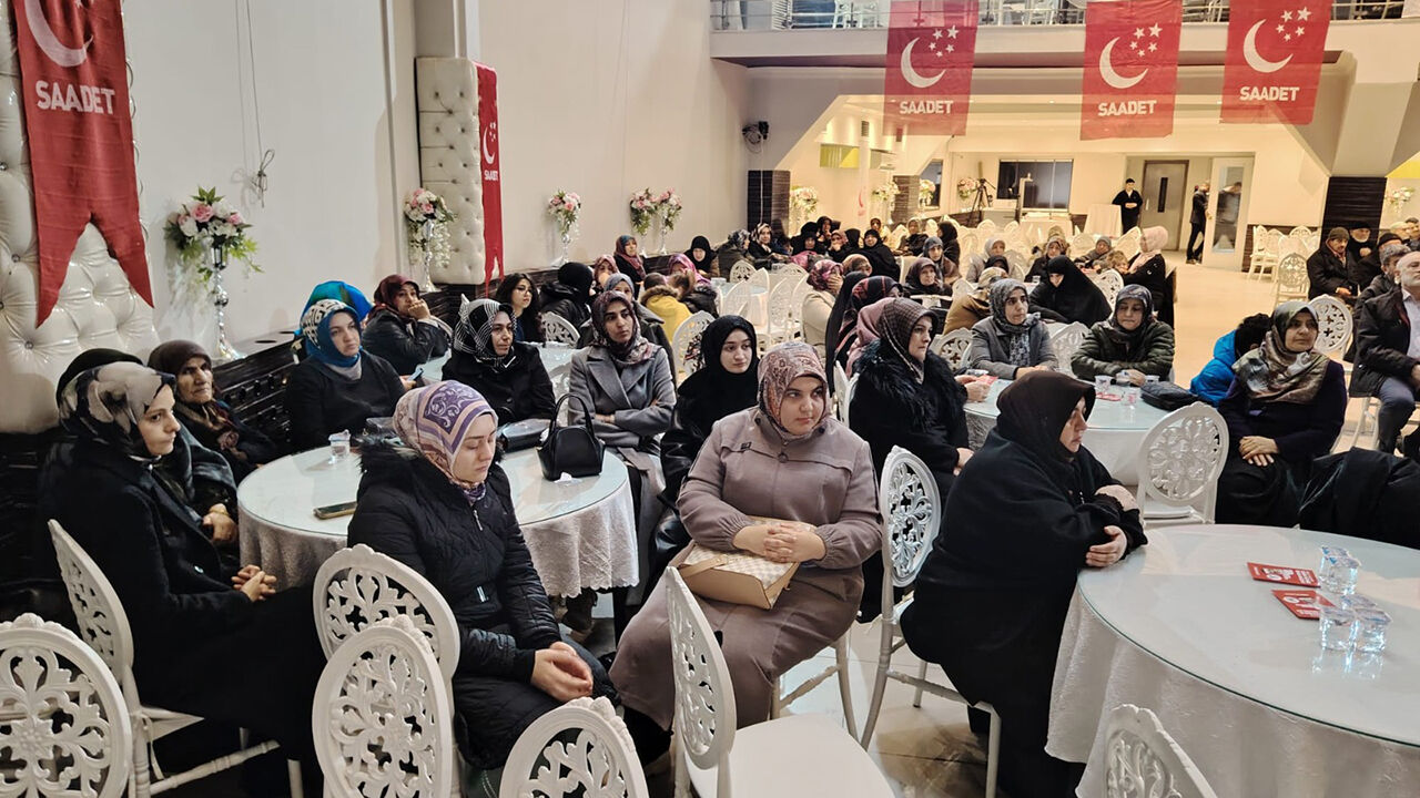 Saadet (9)