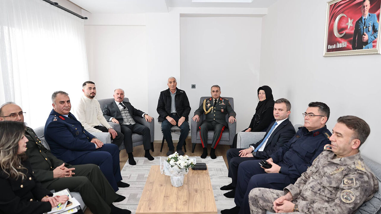 Sehitailesiziyaret (1)