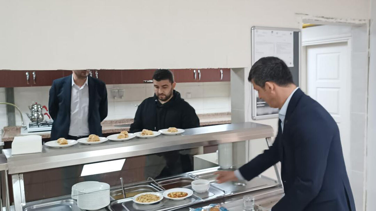 Gencliksporogleyemegi (3)