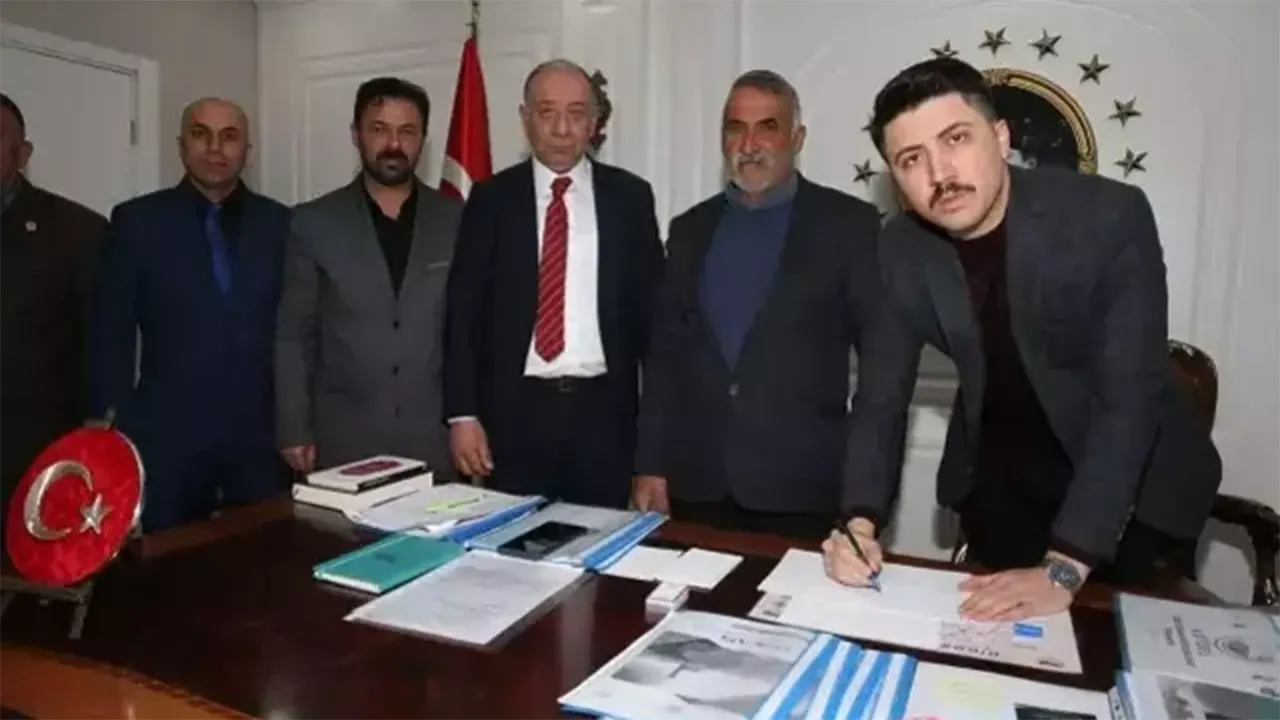 Öğrenciler Kumbaralarını Açtı Mağdur Besiciye 111 Koyun Verildi2