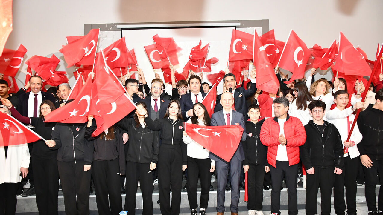 Okullarbayrak (2)