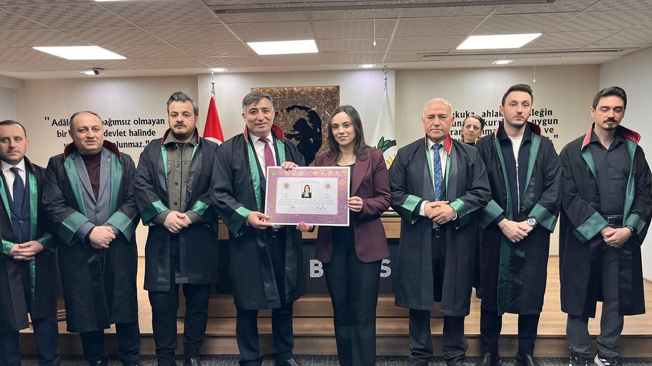 Avukatlar (1)
