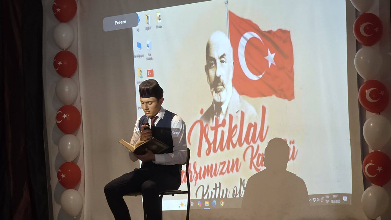 Bayatistiklalmarsı (2)