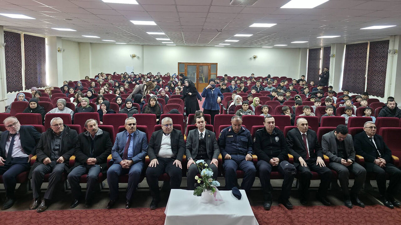 Bayatistiklalmarsı (3)