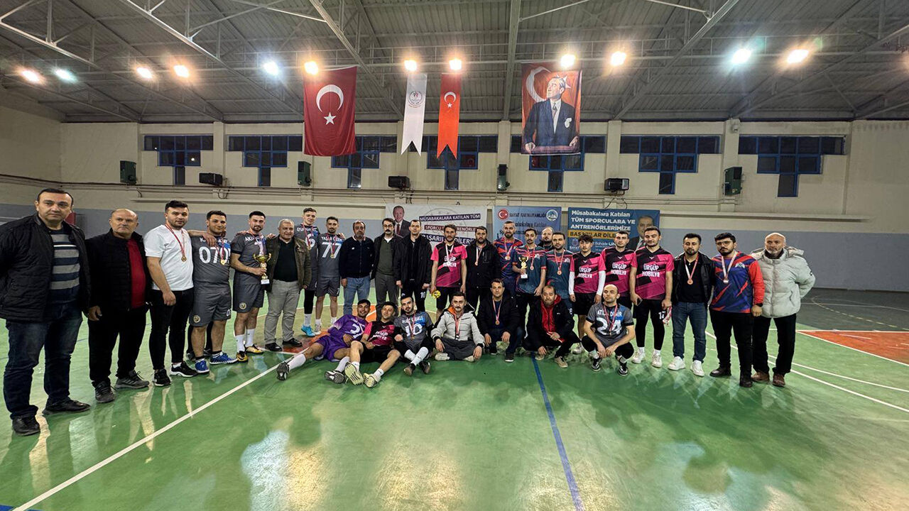 Bayatspor (1)-3