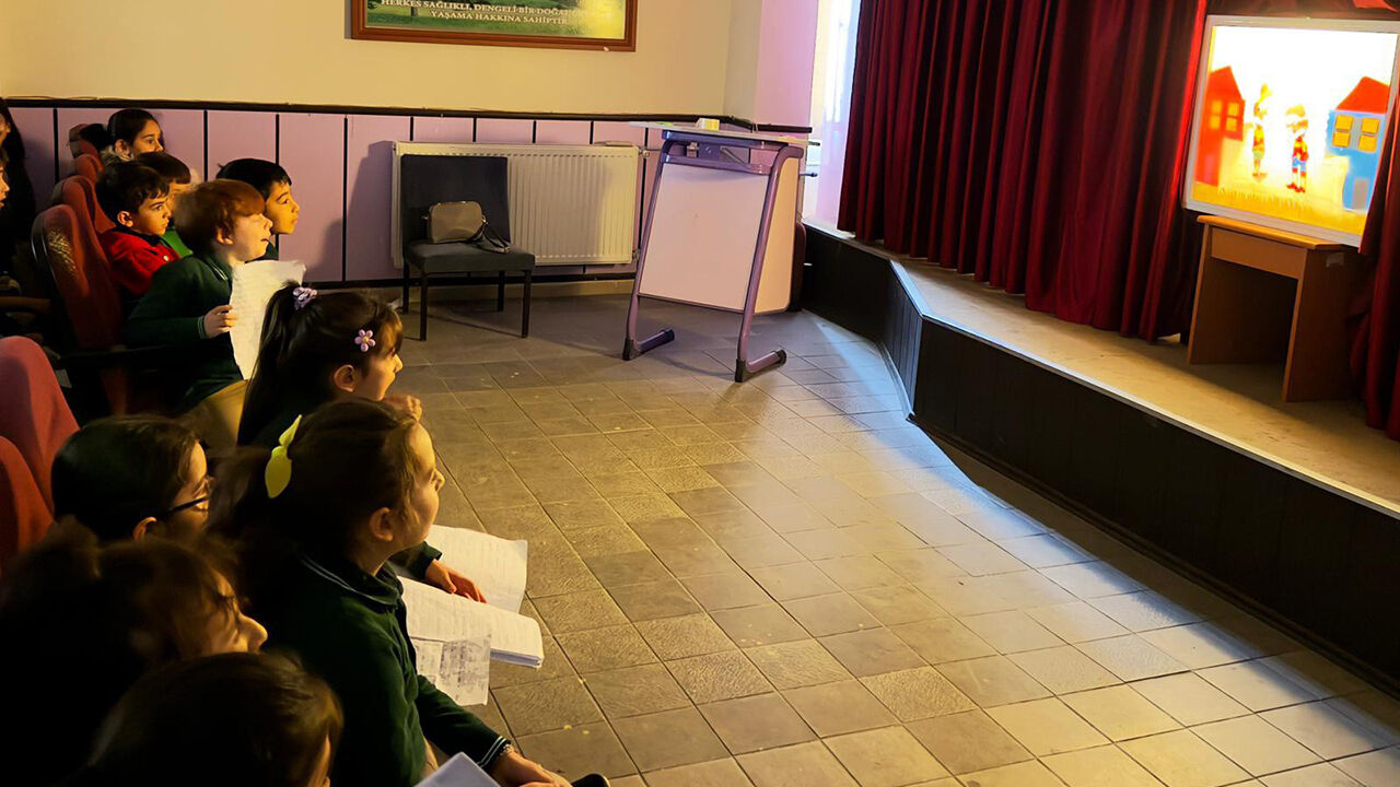 Kargıgolgeoyunu (3)