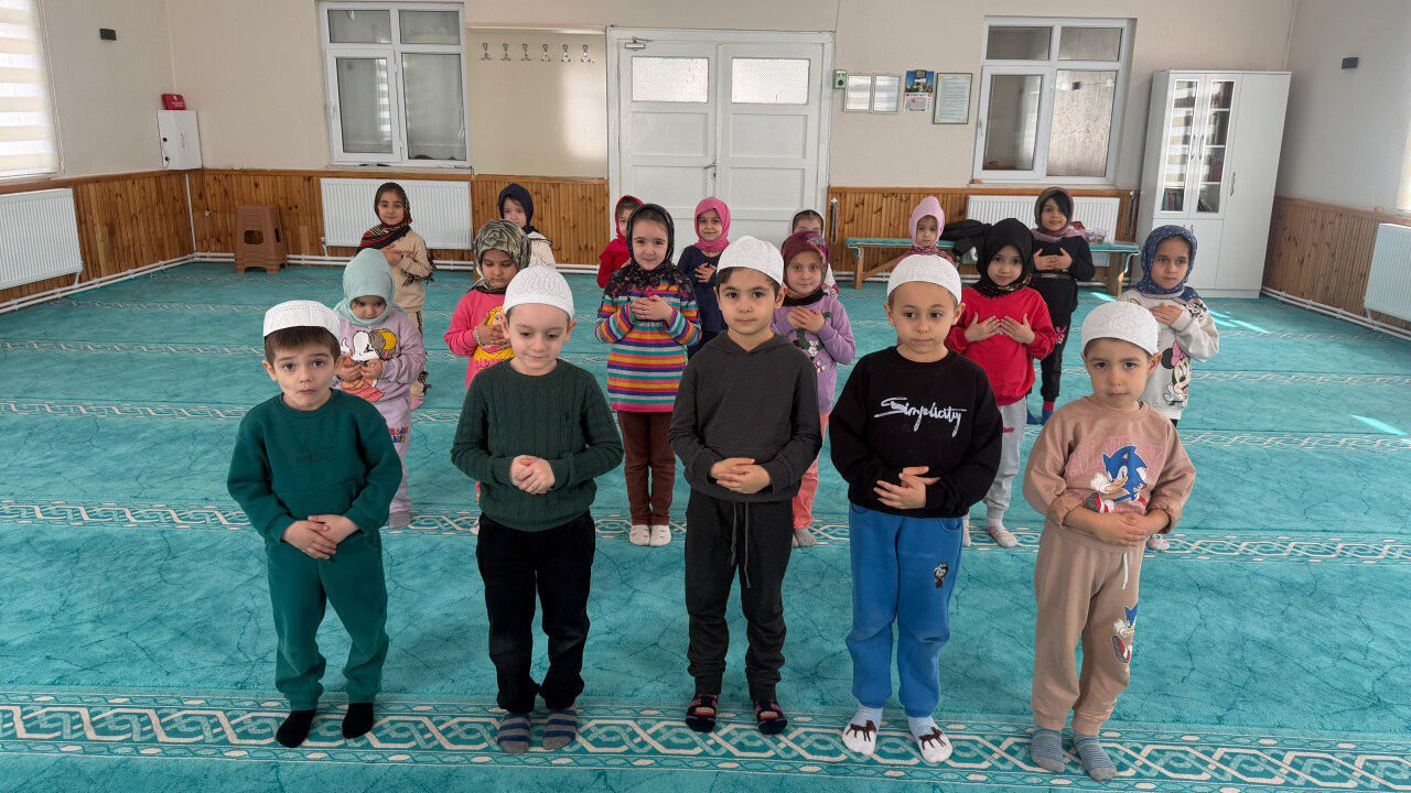 Kargıogrencilercami (3)