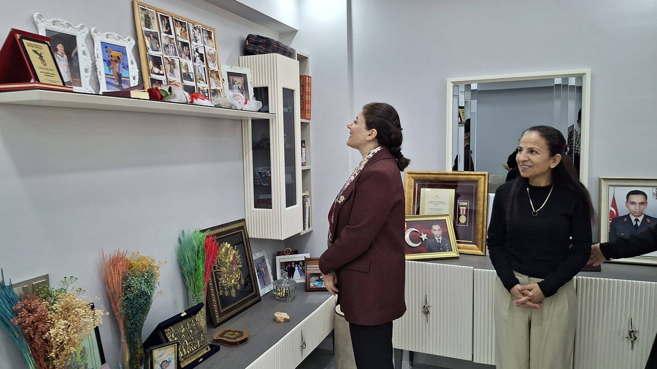Sehitesleriziyaret (3)
