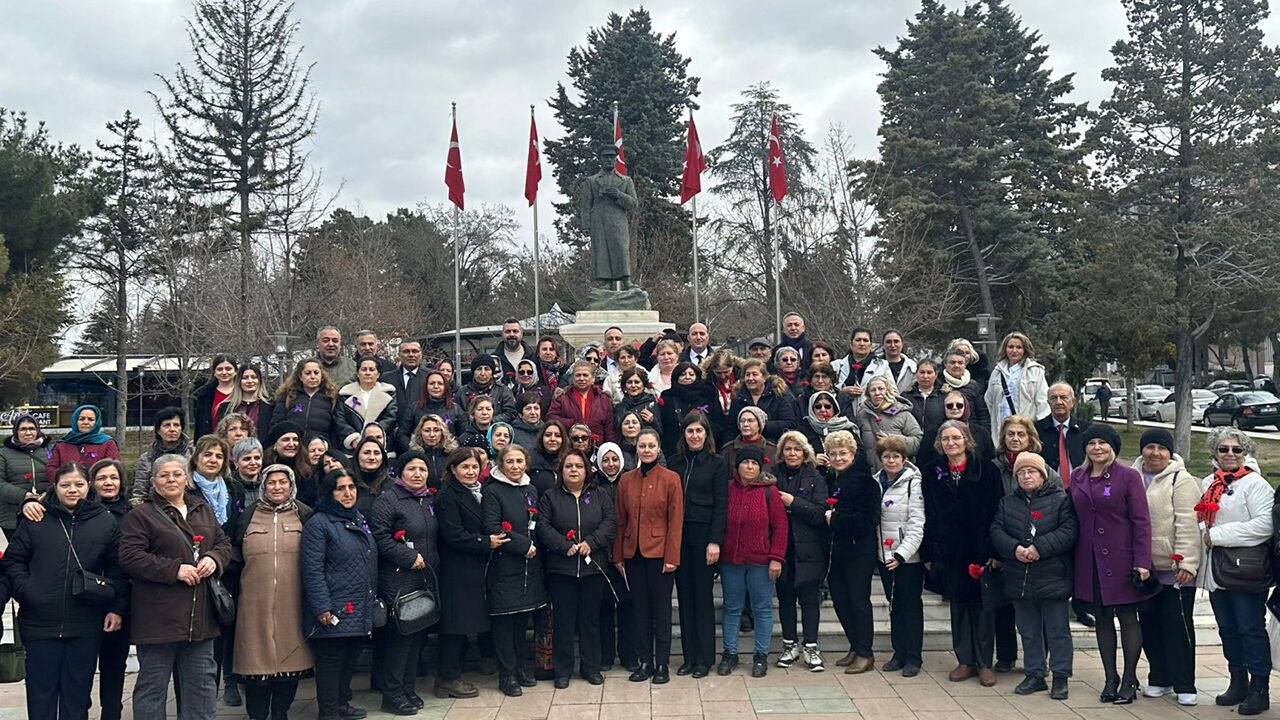 Tahtasızkadınlar (1)