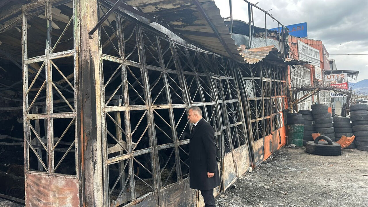 Tahtasızyangınziyaret (2)