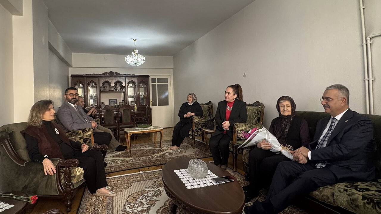 Yusufahlatcıayla (3)