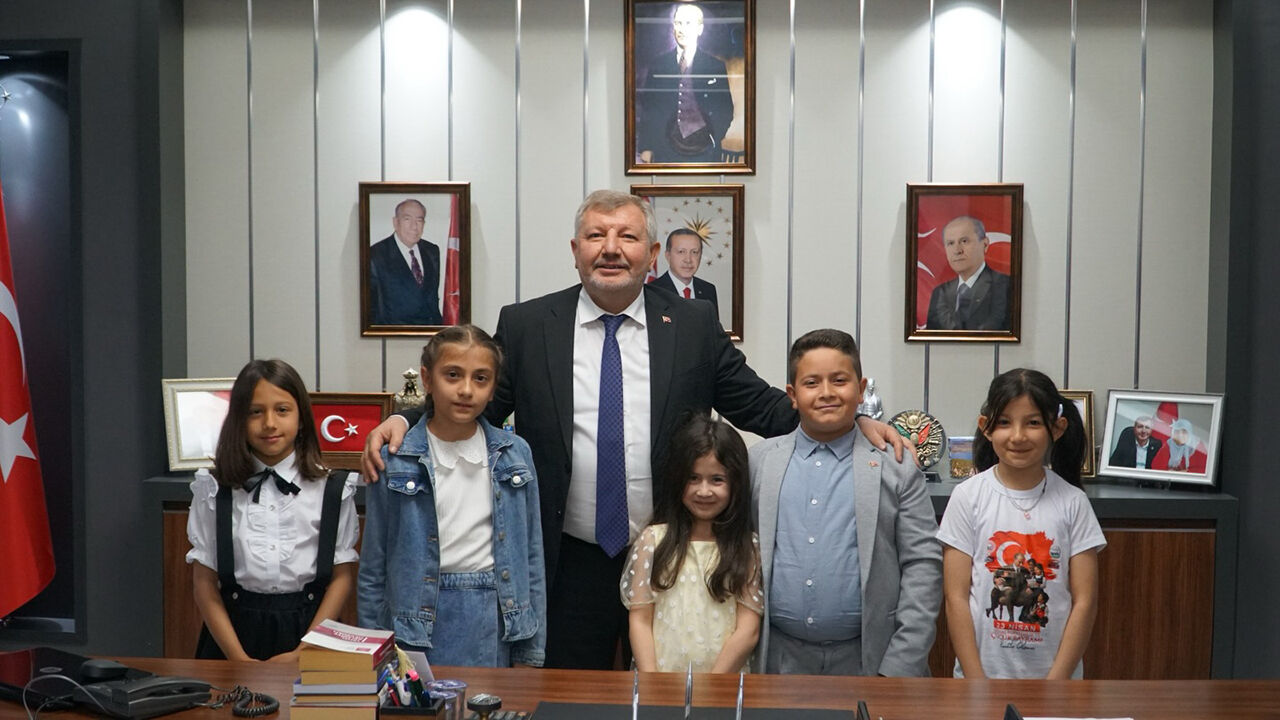 670897693 18581979490012598 4993077677798321937 N