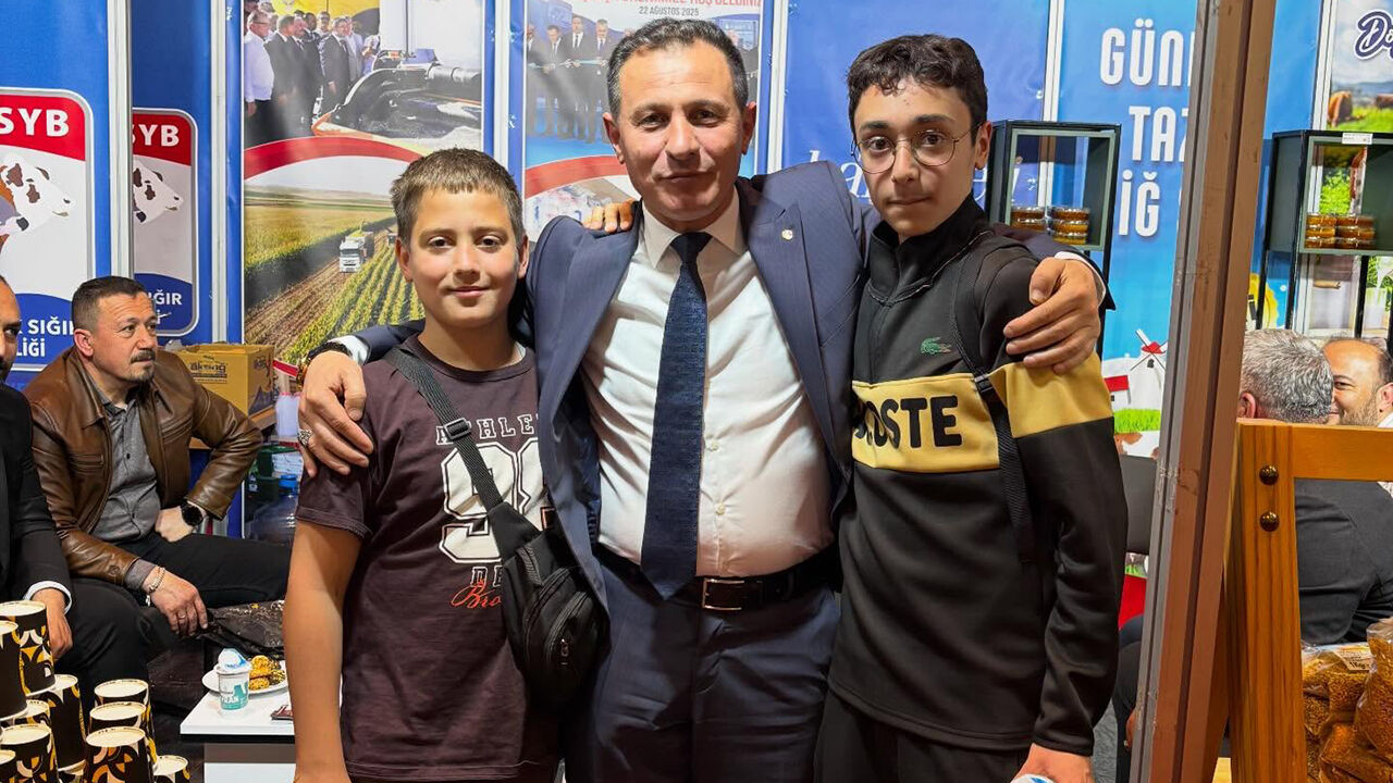 671787005 18458948731110426 1281974751381146904 N