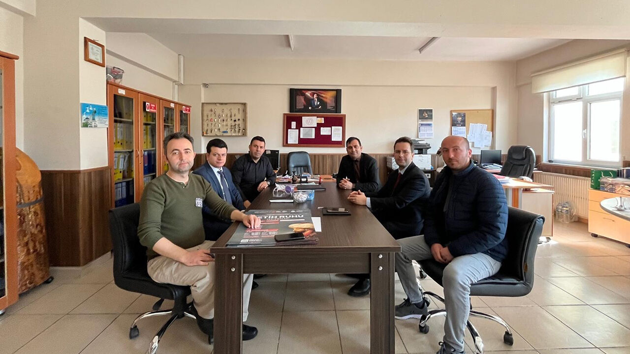 672677276 1371886588306365 4357477667837770383 N